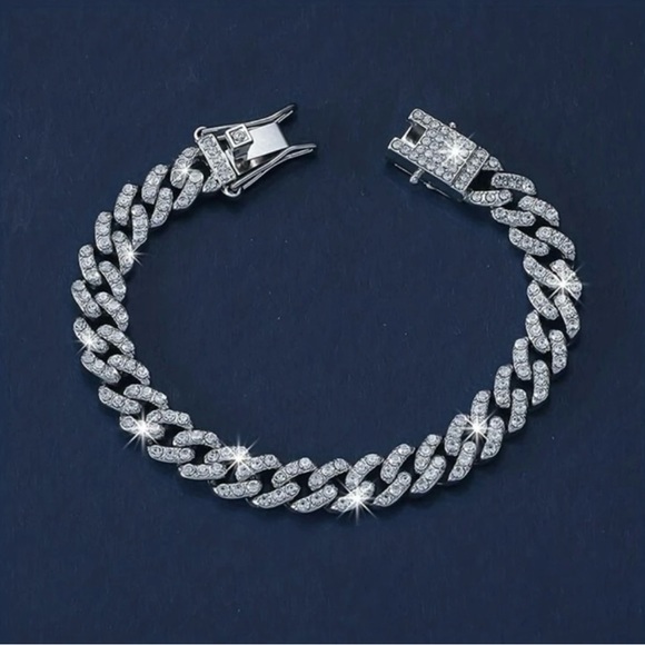 Rhinestone Chain Bracelet Gorgeous 💎 - Picture 2 of 5